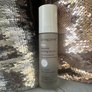Living Proof No Frizz Smooth Styling Serum